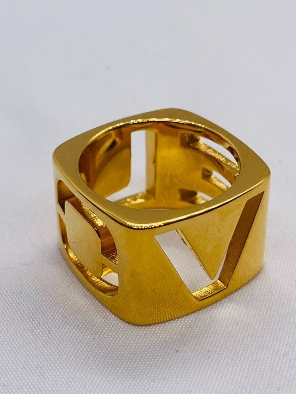 Tiffany & Co ERA SCARF RING